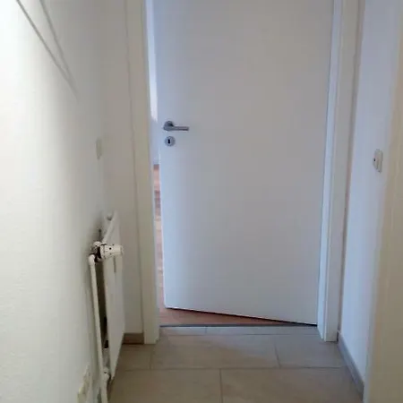 Mit Loggia * مونستر